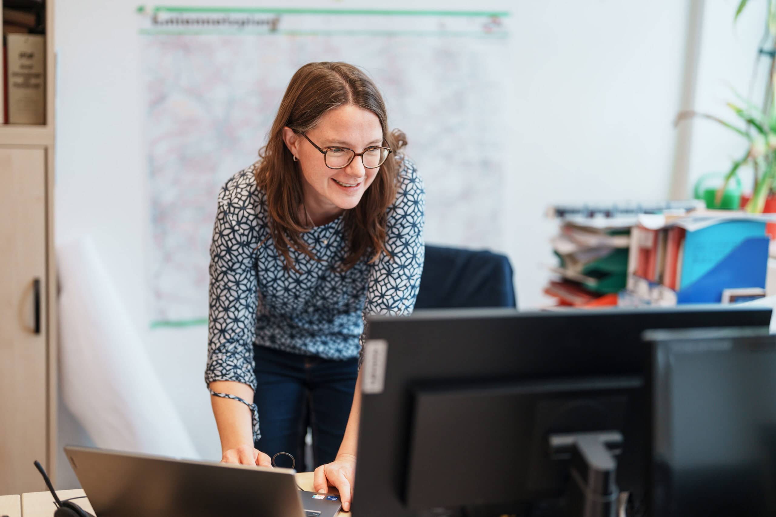 Wurde früher viel mit gedruckten Plänen gearbeitet - läuft heute ganz viel digital